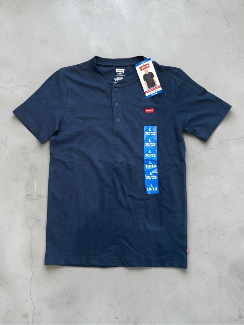 NWT Levi's Boy’s Size Large (10-12) Navy Short-Sleeve Youth Henley Shirt Buttons